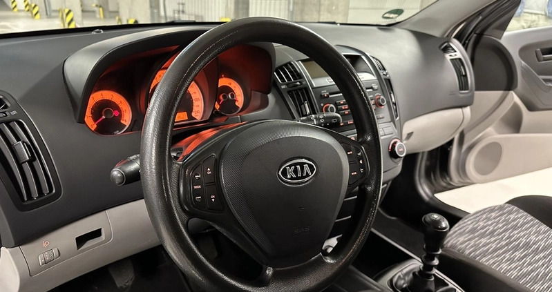 Kia Pro_cee'd cena 17700 przebieg: 175000, rok produkcji 2009 z Pruszków małe 436